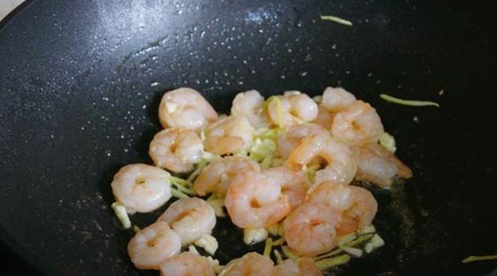 如何炒虾仁好吃又简单视频 5e5ce14b5afe4d0290aa433d54ebb5ce.jpeg