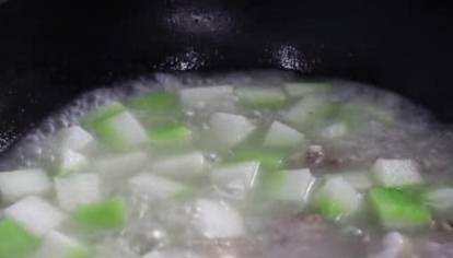 排骨汤的炖法加玉米 a85638d4af3d49f3911c738331722892.jpeg