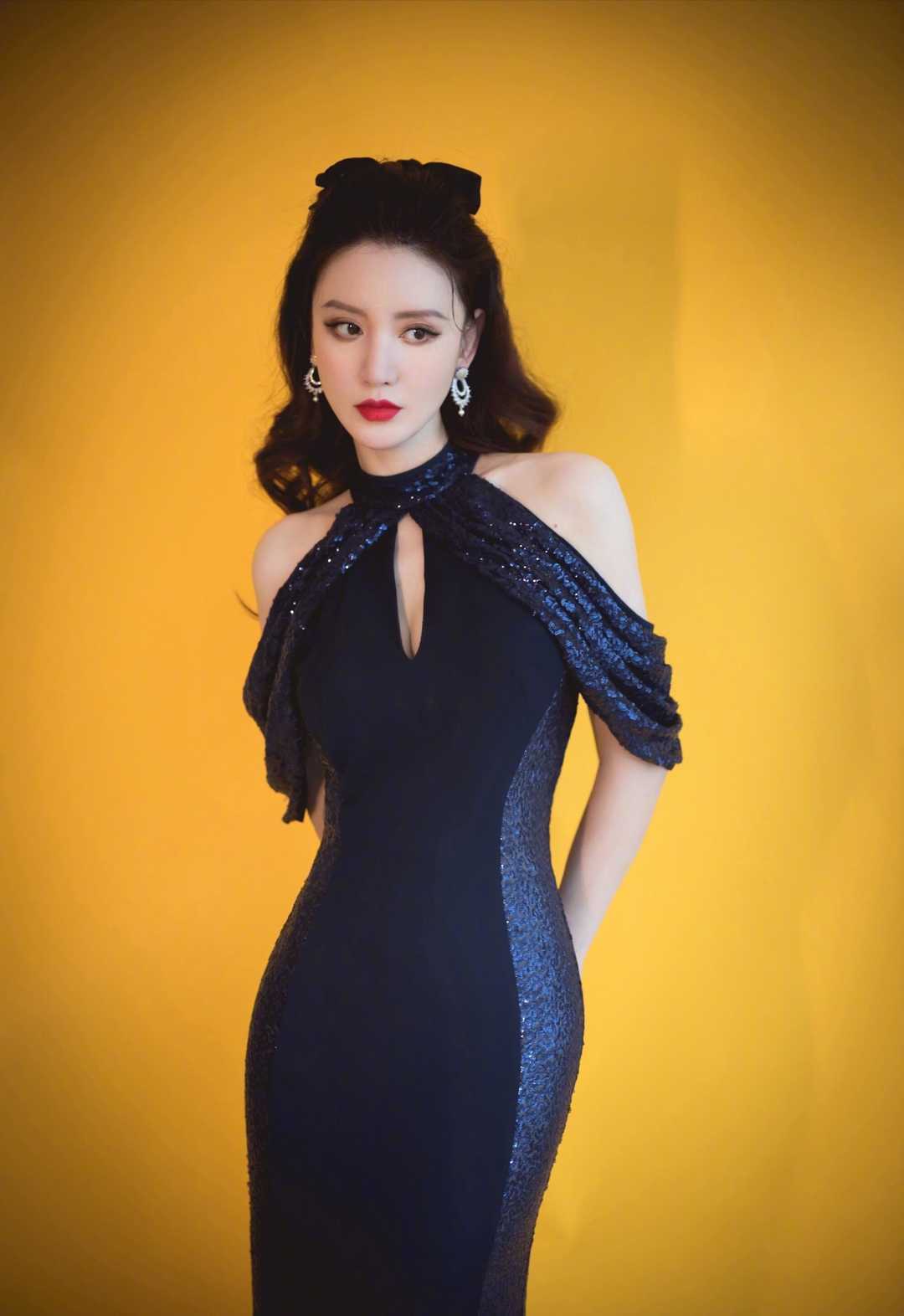 张萌身材怎么样 920e0121de034fe29836eaa75b90a927.jpeg