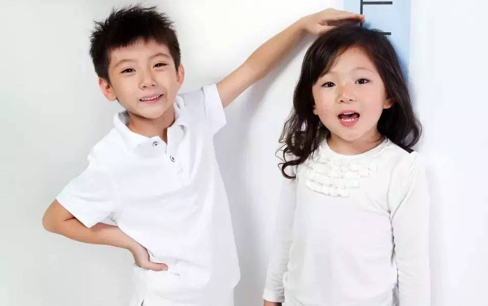 头型|长大后可能是“高海拔”头型暗示未来身高?孩子若是这种头型