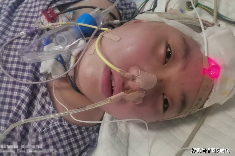 医生|医生束手无策，4个月后醒来那一刻，妈妈哭了14岁少年突然昏迷