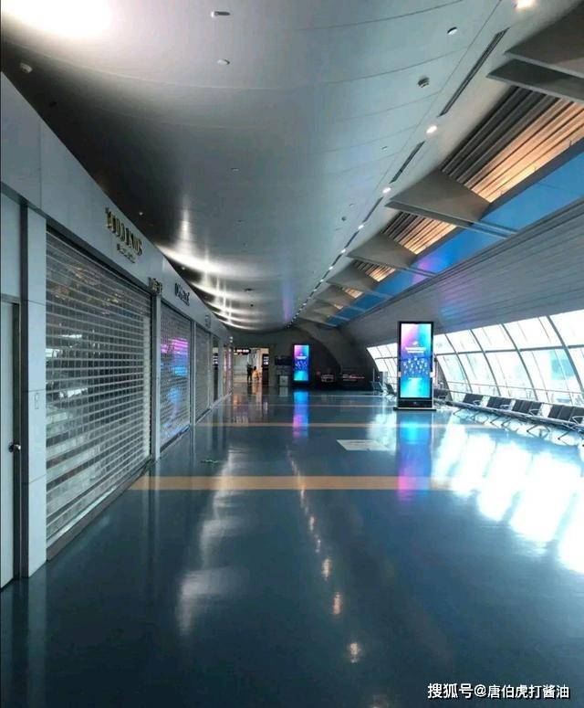 重庆江北国际机场曾经繁忙的t2如今空荡荡对此大家怎么看
