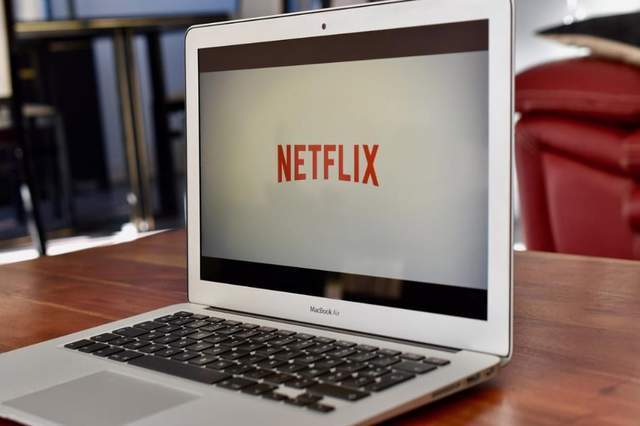 优腾|爱奇艺腾讯双双涨价，涨价潮来袭，我们免费看视频要成历史了吗？