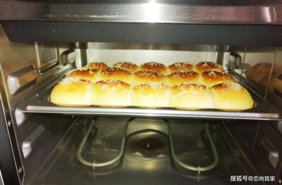 原创蒸烤箱做面包家庭常用做法按这个方子做出的面包松软好吃