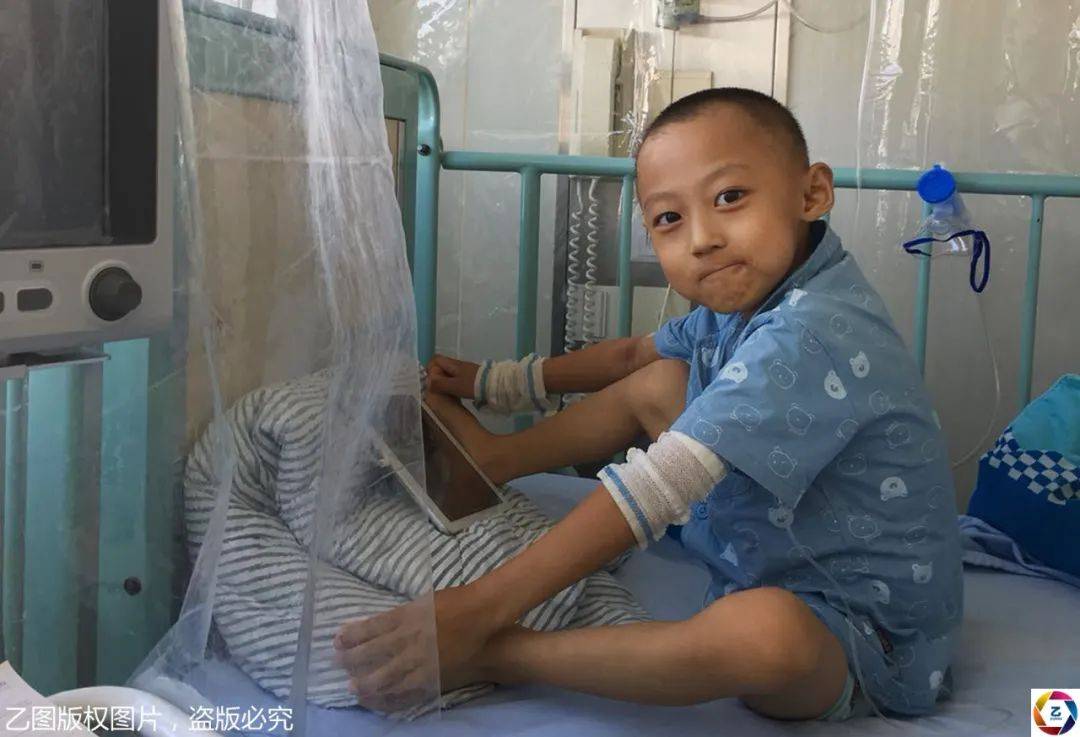 魏闻岐|医生对其母亲和外婆抽血化验，结果全家傻眼男孩总是莫名流鼻血