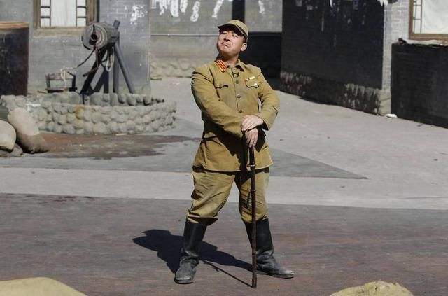 军官排行_世界近代八大将领排行榜,欧美占7人,亚洲仅一人来自中国