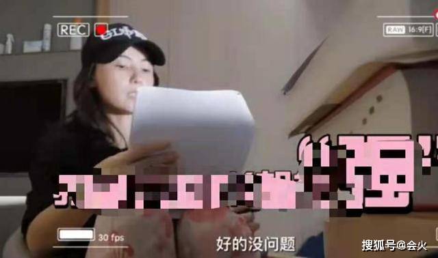 生父基因强大？张柏芝三胎小儿子近照曝光，头