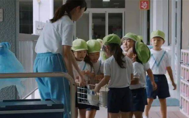 日本父母打孩子 e96d9e1460df4b829738b926f985673e.jpeg