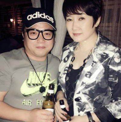59岁成方圆近照曝光二婚时嫁给王刚如今却依然单身