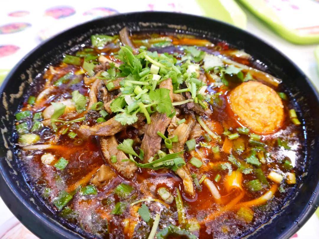 面美味的牛杂面川香干拌面牛杂干拌面牛杂粉还有牛杂饭套餐一碗米饭
