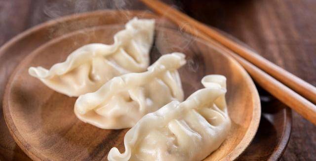 立冬吃饺子冻耳朵吗 2b8910e8d61140edbeda385702b91cc2.jpeg
