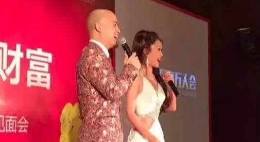 從港姐到TVB女星，韋小寶最美的「老婆」，51歲內地走穴撈金，身形發福似大媽 娛樂八卦吃瓜 第9张