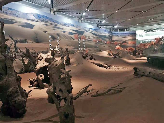 武汉园林博览会室内仿真假山及古代人雕塑