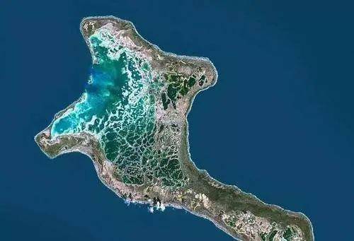 原创世界最大的环状珊瑚岛圣诞岛面积642平方公里