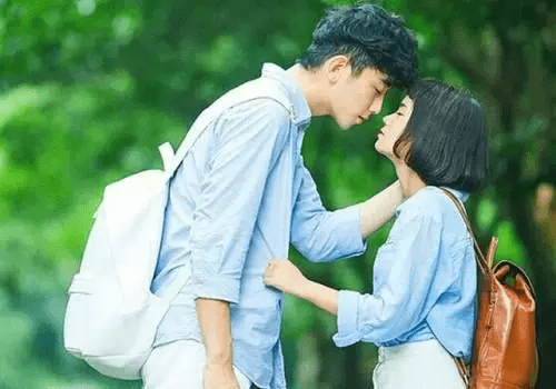 怎么才能让男生越来越像女生 7867511d74d54eb8aa44e6c8ee14d85d.png