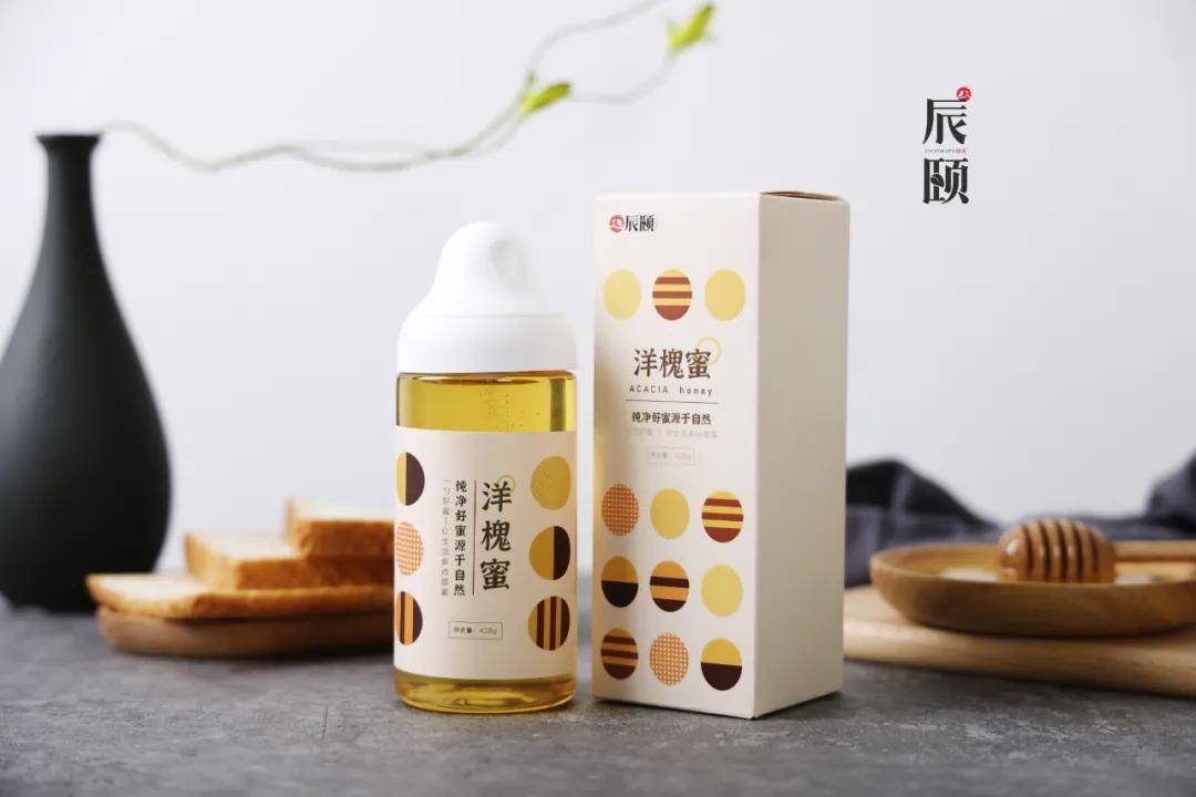 辰颐物语洋槐蜜:"中国四大名蜜之一"洋槐蜜,竟是颜色越浅越好