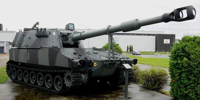 m109a6圣骑士自行火炮