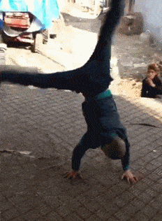 原创搞笑gif段子:同学,你说你丢不丢人