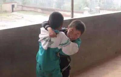 帮我…我想要 手机版哪个好