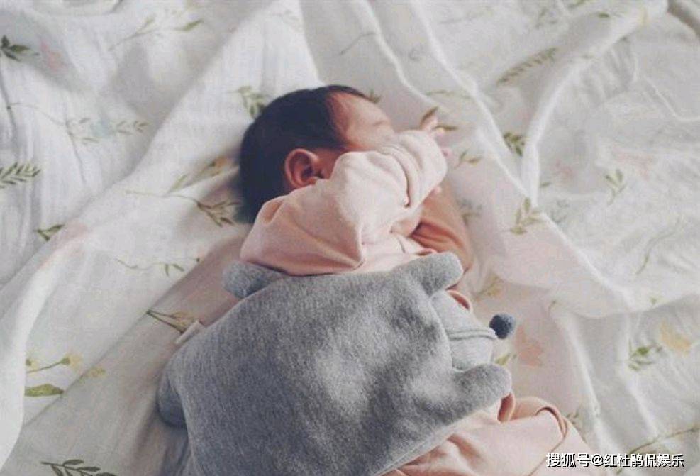 梦境的双重喜悦，解析她生了一个儿子又生了一个女儿的深意