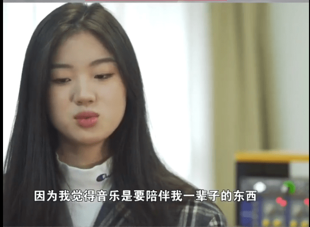 中国好声音:年仅18岁单依纯获得冠军,原因揭秘,她母亲这样说!