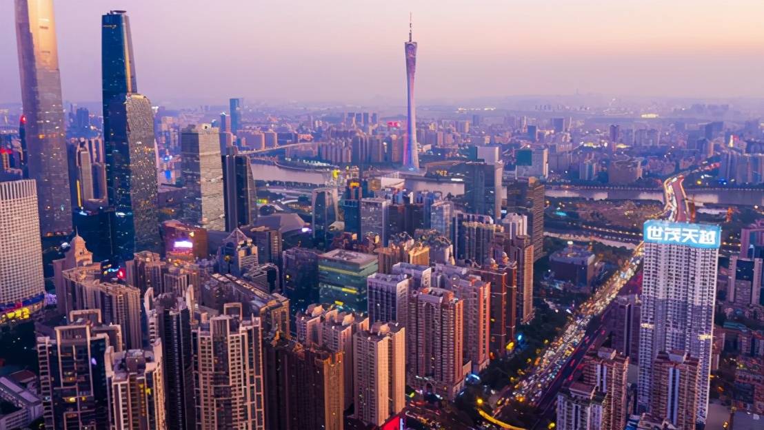 突破千亿大关，世茂海峡再次站上新的起点