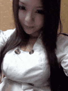 搞笑gif段子:让美女湿身,是需要套路的