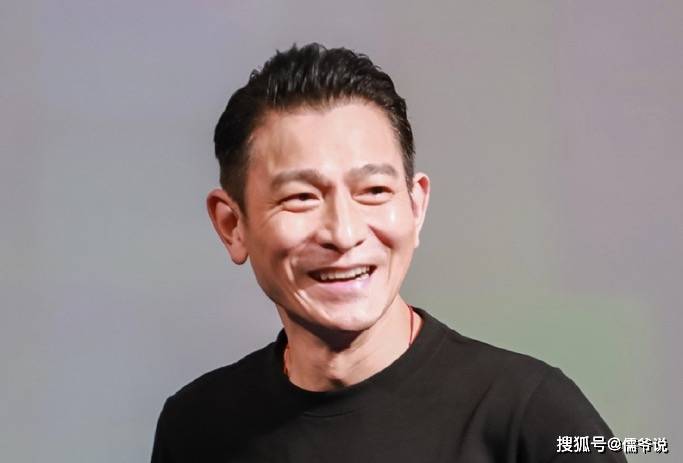 错失和刘德华合照的贾玲，现被偶像亲自邀戏，