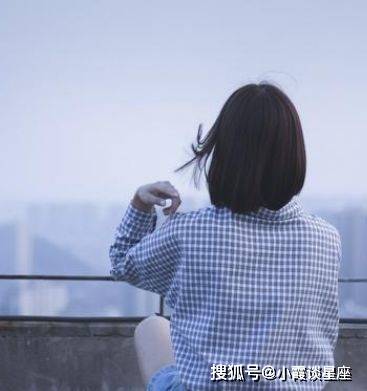 心理学:选一个最美的女生背影,测出你在ta心里有多重要?