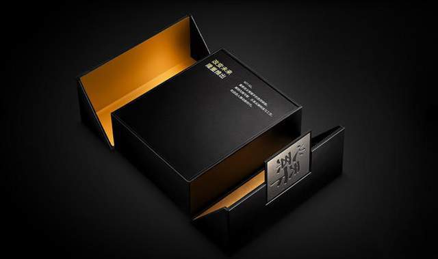 天下|极致奢华的工艺品，三星W21 5G带你领略心系天下的磅礴美感