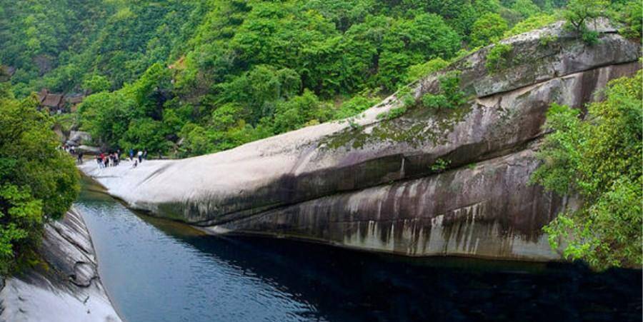 西峡龙潭沟景区美丽风景图.