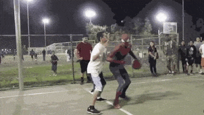 搞笑GIF段子：蜘蛛侠都开始打篮球了？_男友