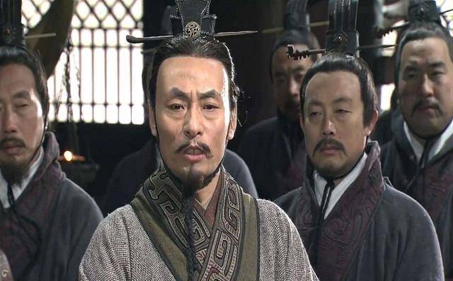 从茅厕边上的奴仆,到秦国朝中的宰相,范雎是如何逆天改命的呢?