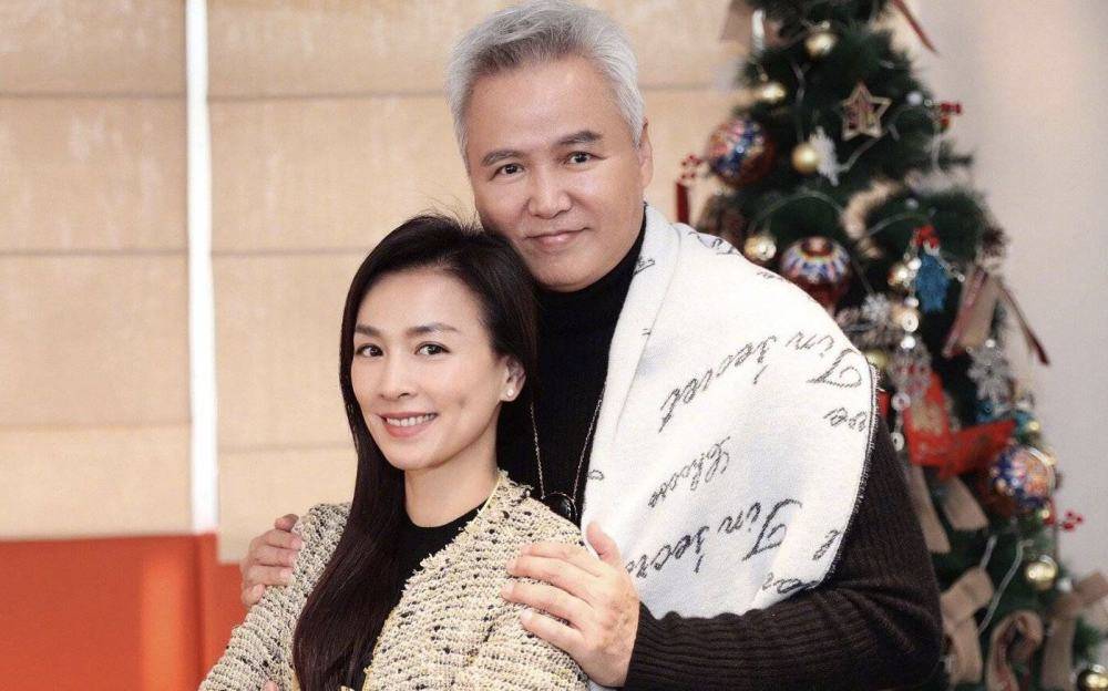 明道加入张庭公司，对女员工吻头发闻脖子摸手