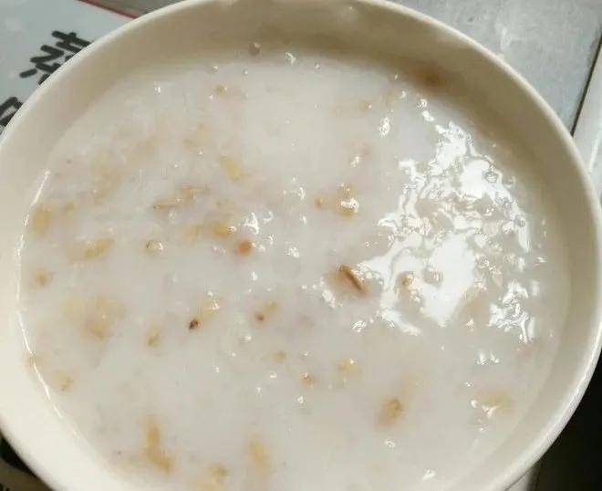小米加什么熬粥最安神 878c8c7639b24d5e9300470162d94867.jpeg