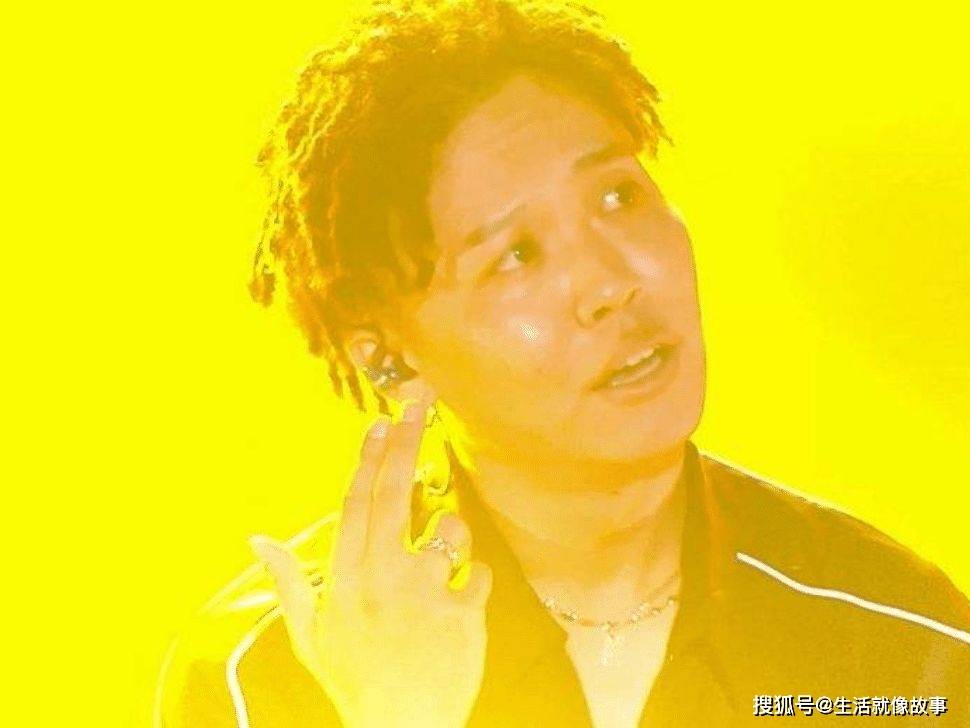 说唱圈又爆雷, freec斥责男友 blow不是人,被定位在