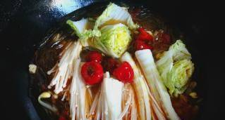 在家怎么做火锅全过程 3d7e781cf10b451d8b3072f0936e6292.jpeg
