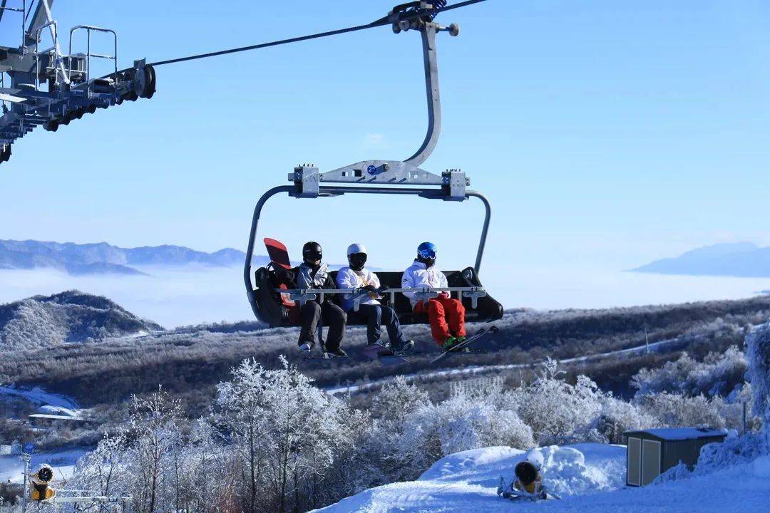 今冬限定100天的快乐来了！拿起雪板，滑雪走！