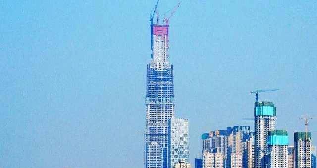 中国经济总量超万亿的城市_中国城市地图(2)