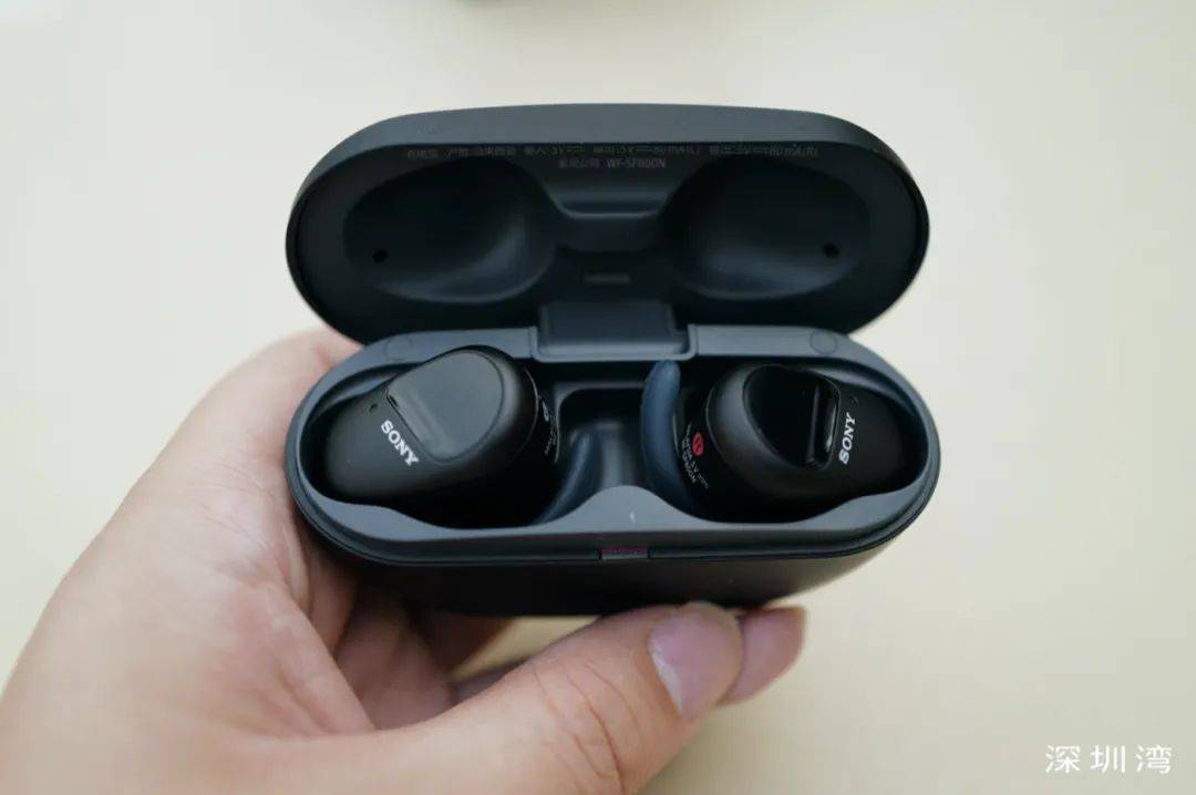 主动|盘点 2020 年 15 款真无线降噪耳机,超越 AirPods Pro 只待时日?| 年度复盘
