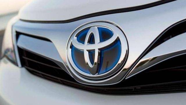 丰田社长批电动车“过度炒作”，其实是想说明
