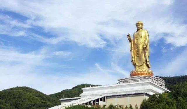 世界最“高”佛像，佛像高度达108米，用216斤黄金打造而成