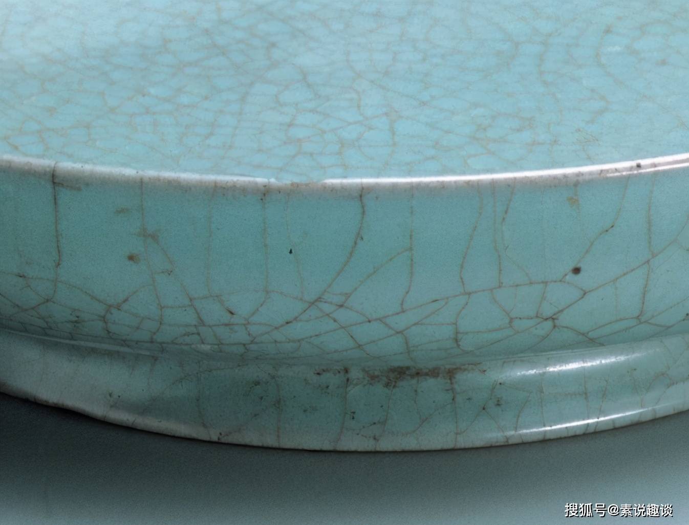 马未都：北宋汝窑青瓷盘，全世界独此一件，开价3亿也不卖_盘子