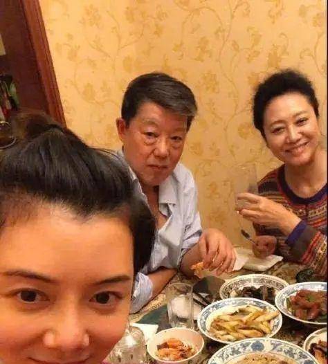 原创国家级演员王丽云:与丈夫分居10年,离婚后与前夫张罗结婚