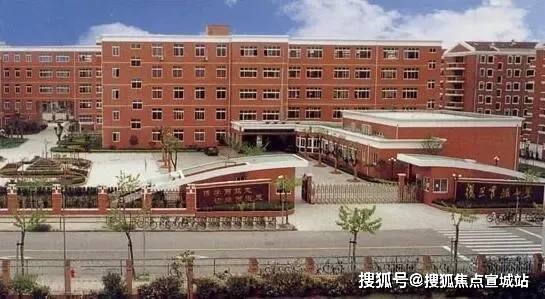 教育配套:翔殷幼稚园,翔殷路小学,杨浦小学,六一小学,复旦实验中学