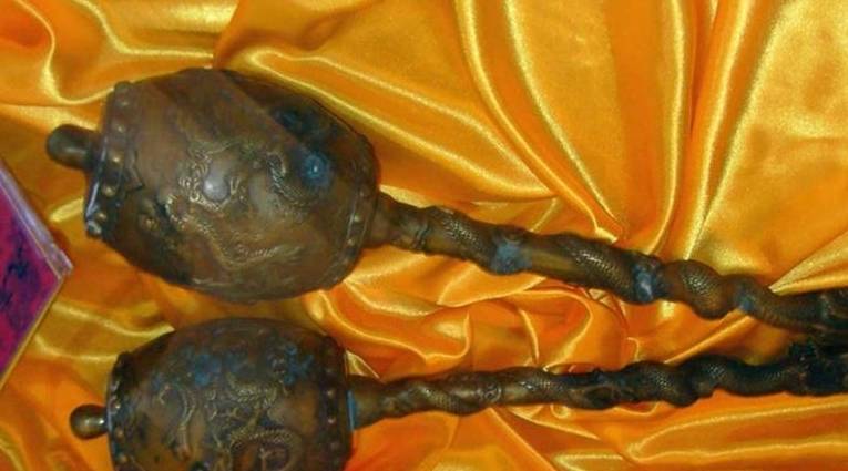 原创中国古代八大名锤岳飞后人锤重百余斤第一锤险些要了秦始皇命