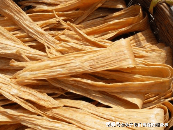 怎样快速泡发腐竹无硬芯 ec7d937fce3340dd9766245b8f05b28c.png