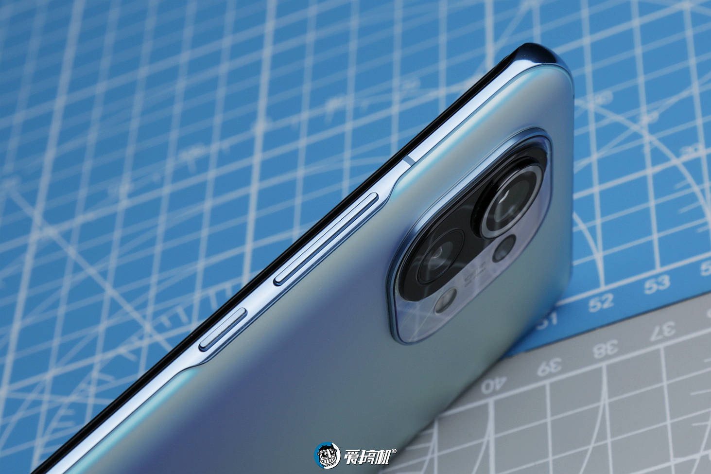 曲线|一篇看完，小米11快速评测：3999无敌手！
