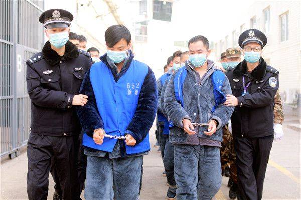 新郑警方打掉2个诈骗团伙千里追踪抓获犯罪嫌疑人23名