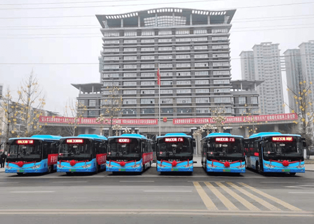 广元至昭化新增6辆旅游巴士 高峰期5分钟一趟
